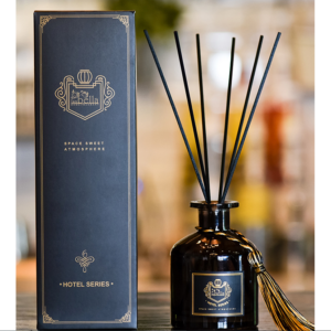 oem luxury natural rattan reed diffuser gift set private label aroma room spray with glass bottle for home use